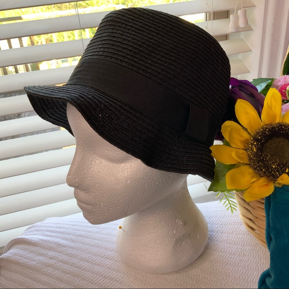 Black 2000s Hat - Picture 2 of 4